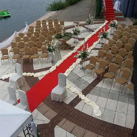 Hotel Shuma Dabrowa Gornicza