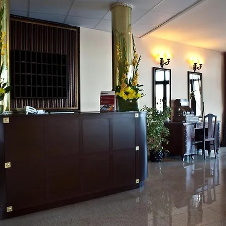 Shuma Hotel Dabrowa Gornicza